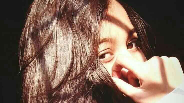 it; a story about a girl who is passionate about her work & life.